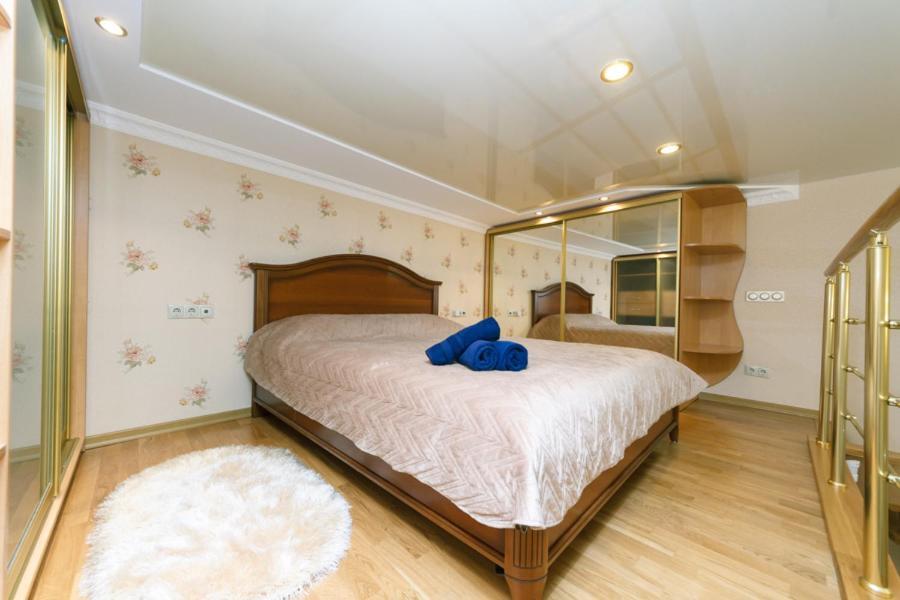 Stylish Two-Level Flat 2 Min From Khreschatyk Kijev Kültér fotó