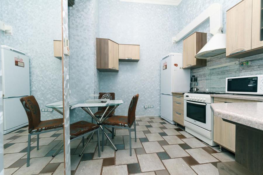 Stylish Two-Level Flat 2 Min From Khreschatyk Kijev Kültér fotó